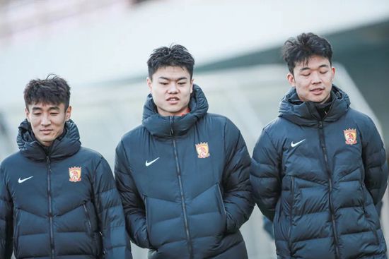 男人裸体写真集露大乌
